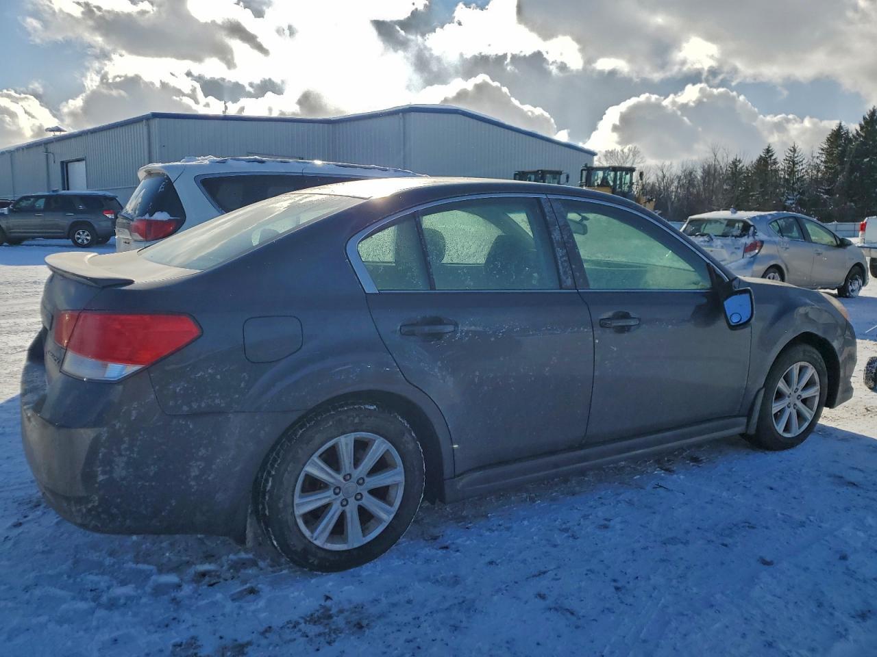 2010 SUBARU Legacy