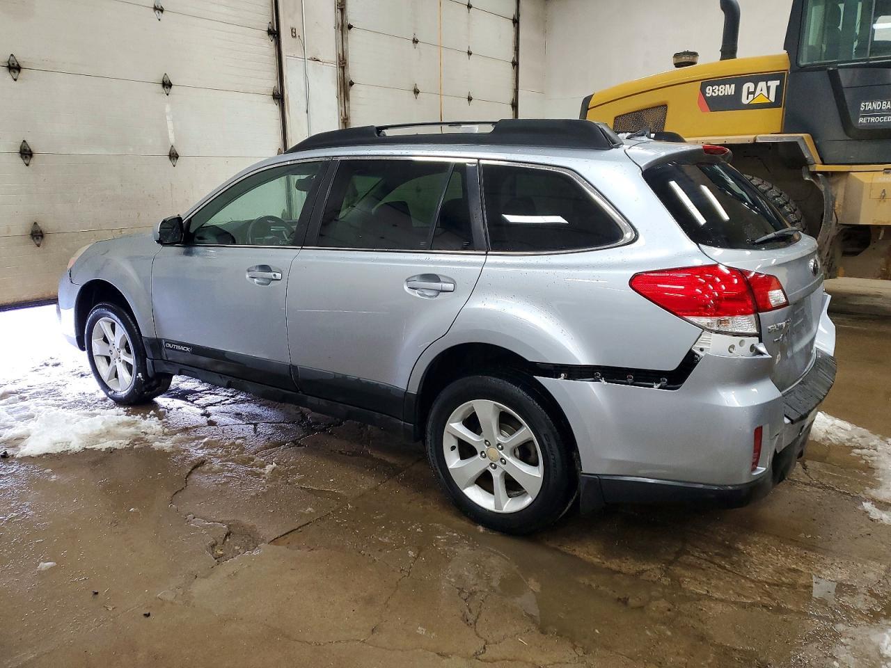 2014 SUBARU Outback