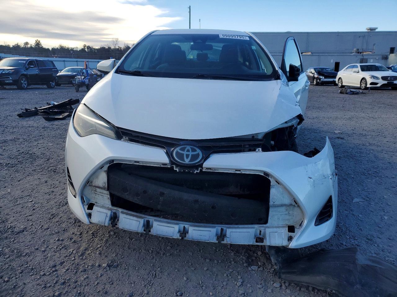 2017 TOYOTA COROLLA