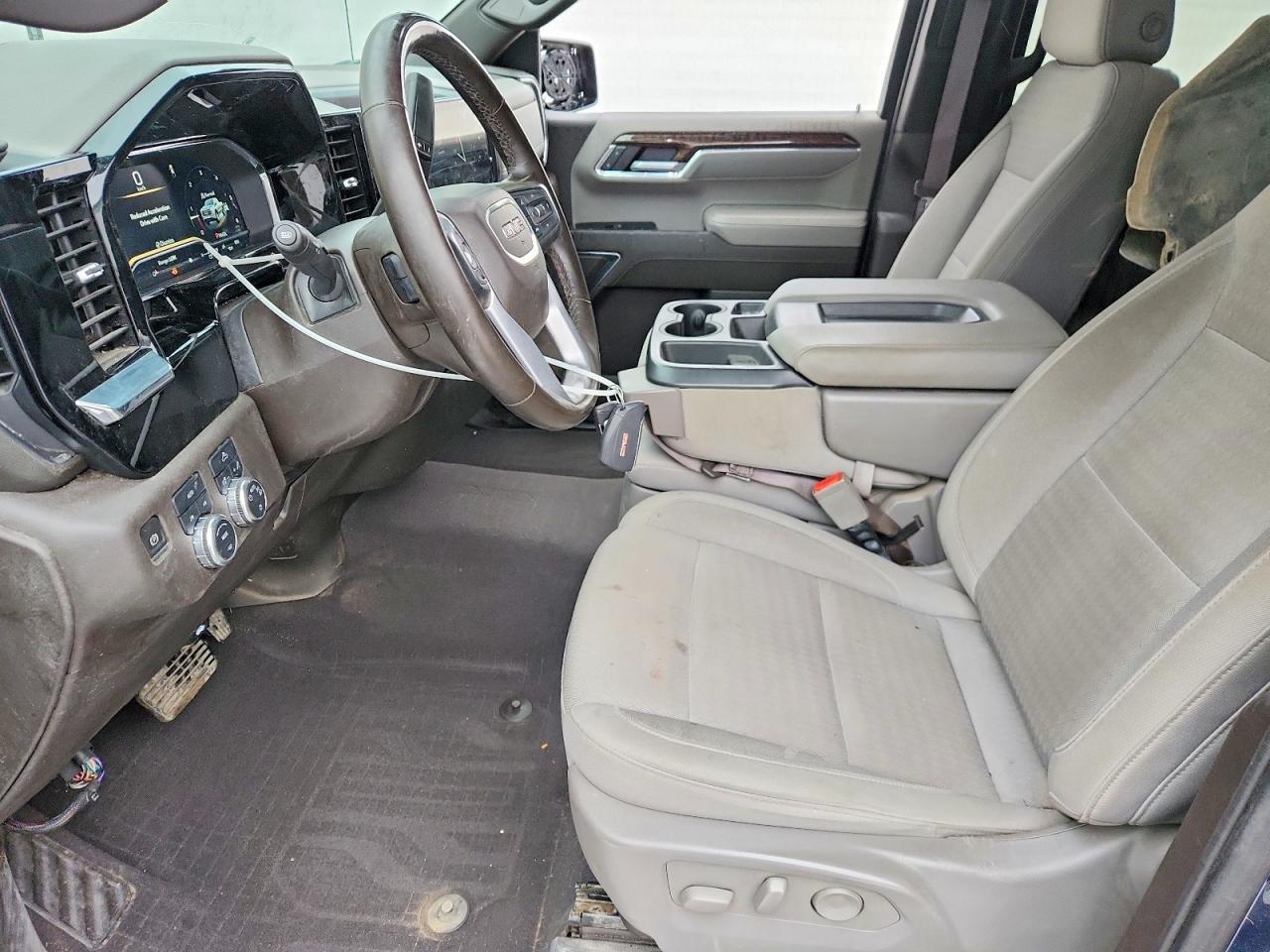 2023 GMC Sierra