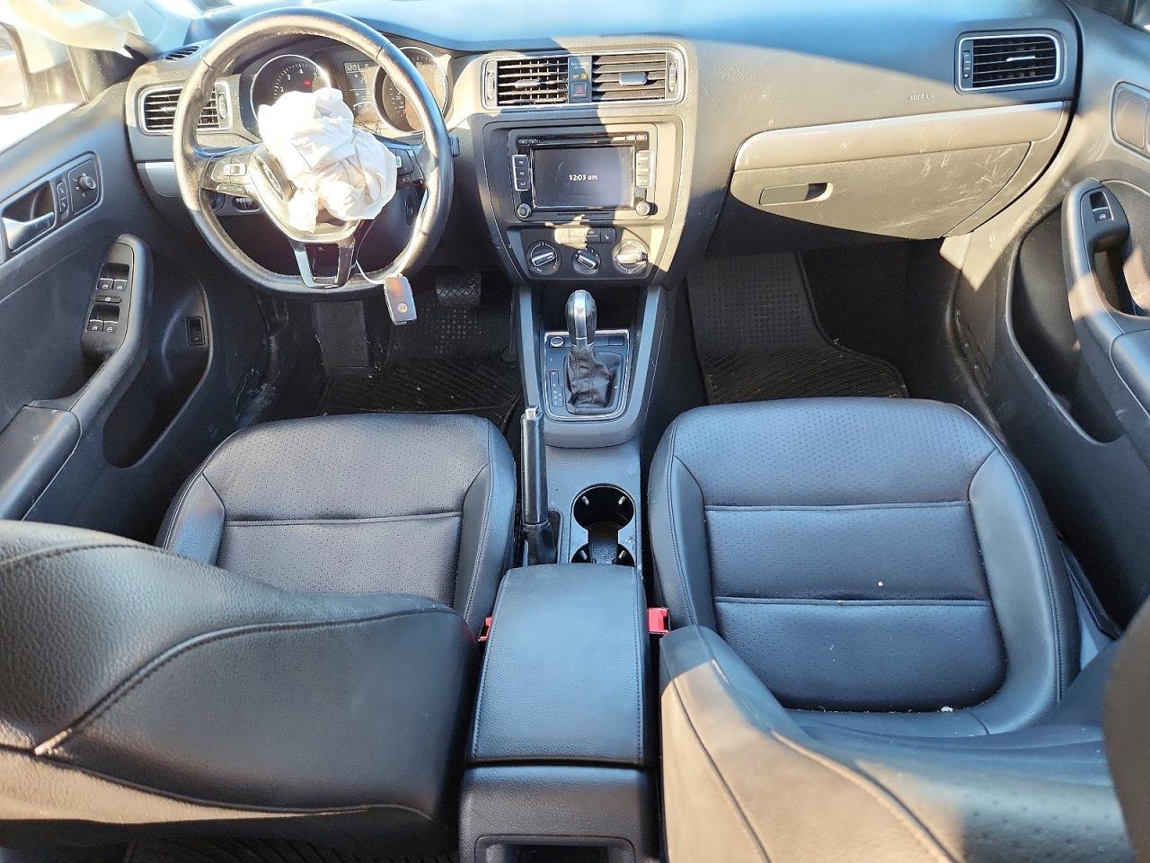 2015 VOLKSWAGEN JETTA