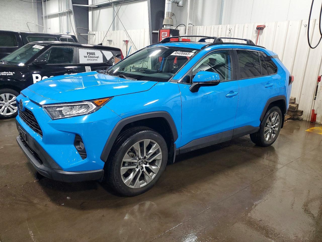 2019 TOYOTA RAV4