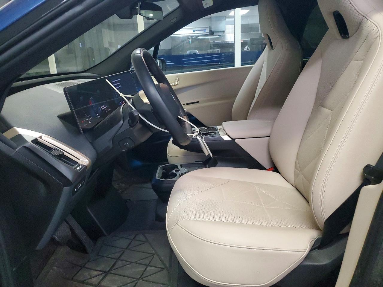2024 BMW iX