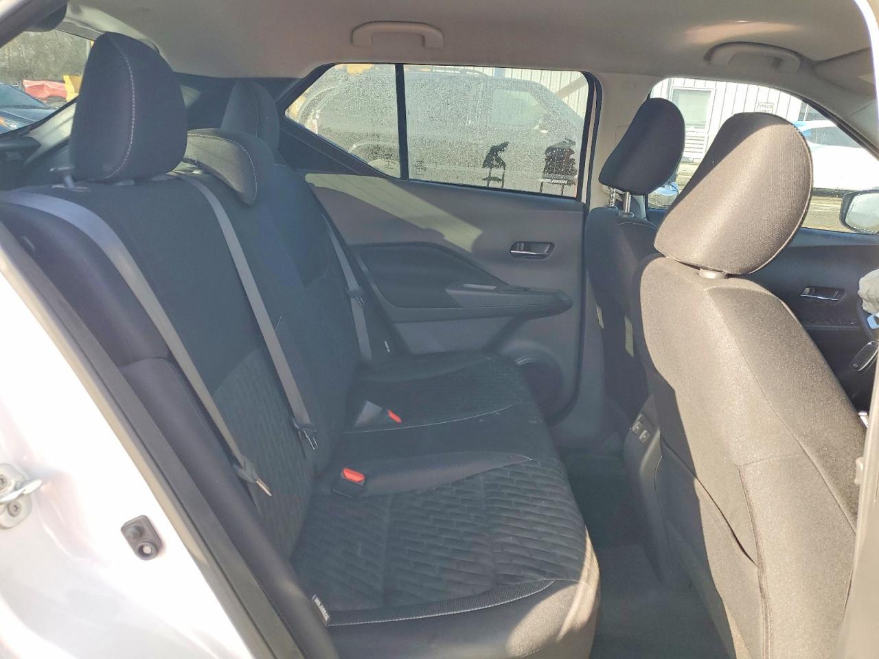 2023 NISSAN KICKS