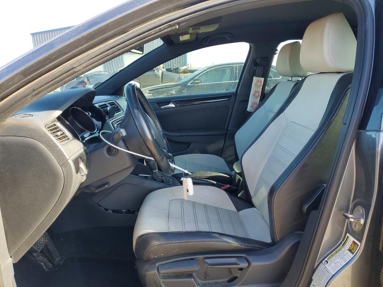 2015 VOLKSWAGEN JETTA