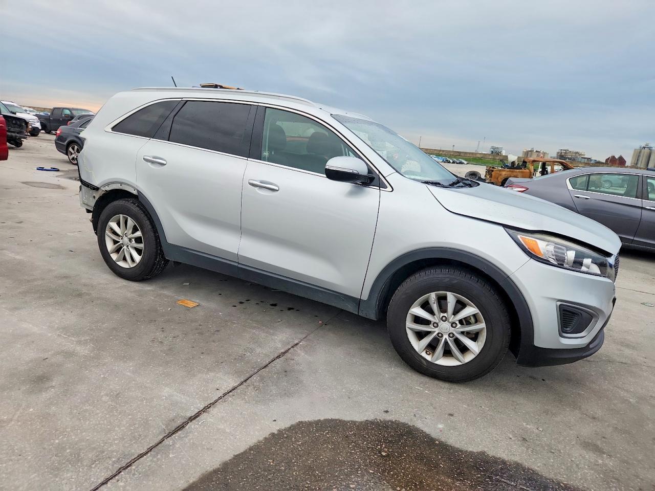 2016 KIA SORENTO