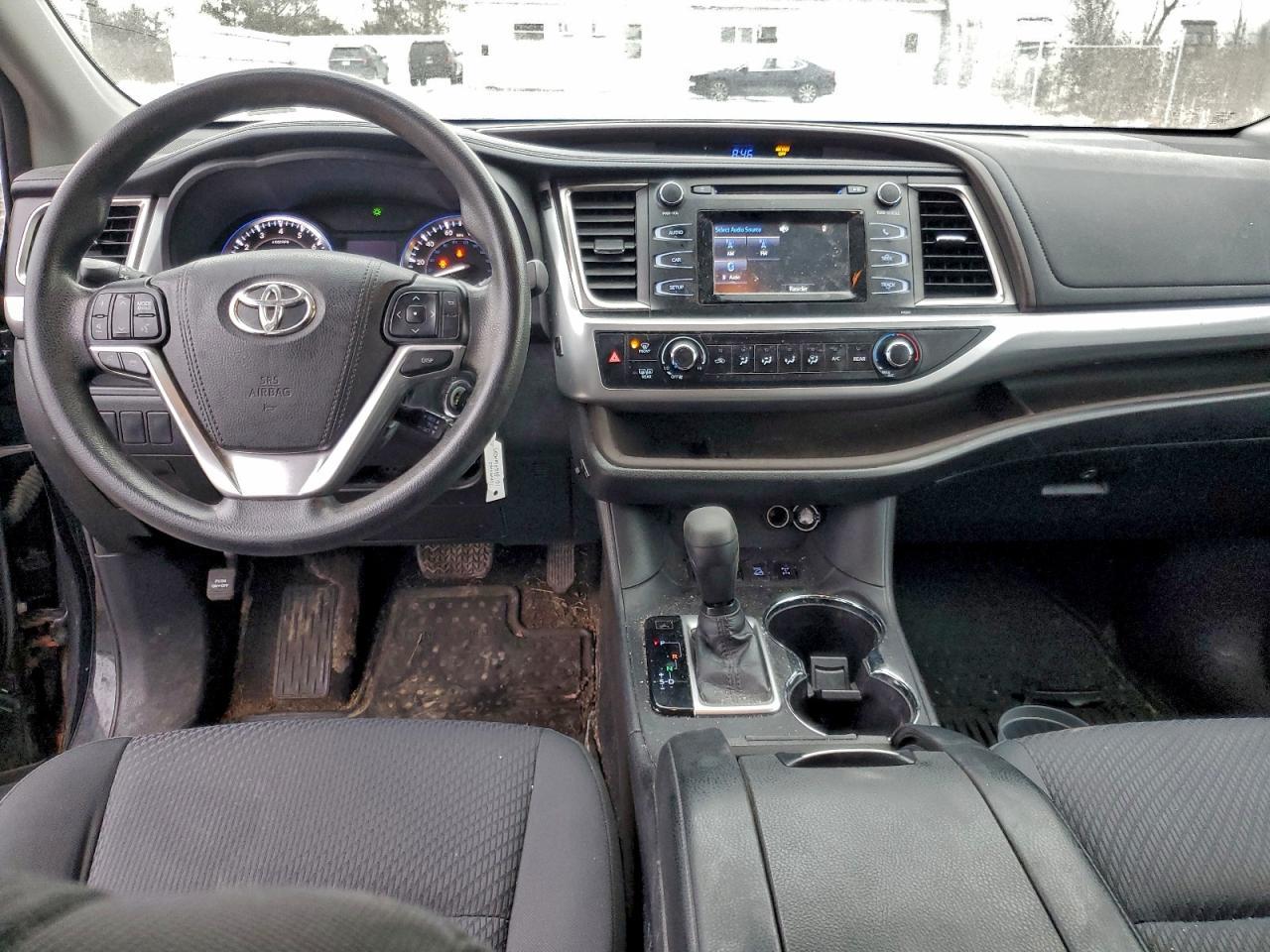 2016 TOYOTA HIGHLANDER