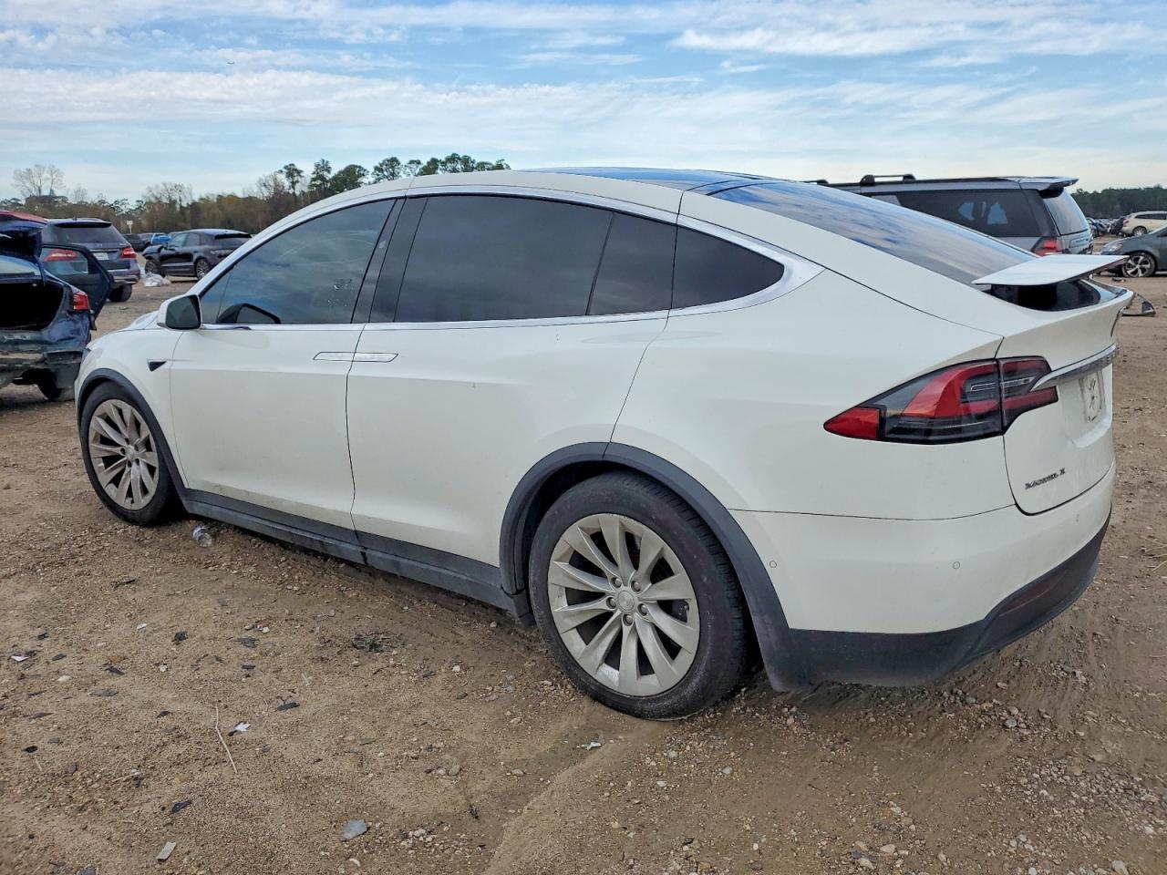 2017 TESLA MODEL X