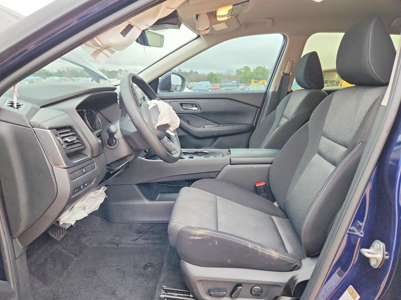 2025 NISSAN ROGUE