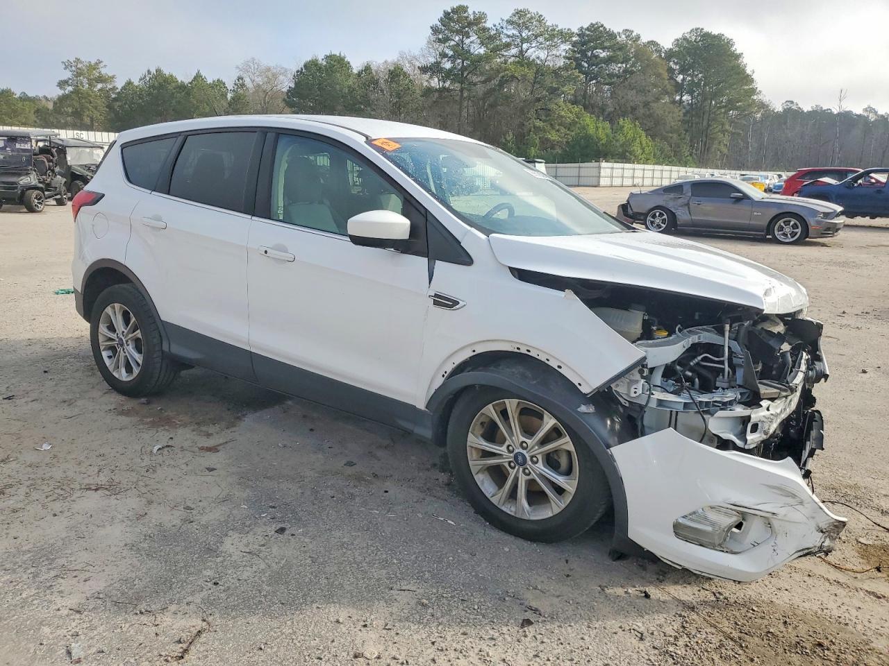 2019 FORD ESCAPE