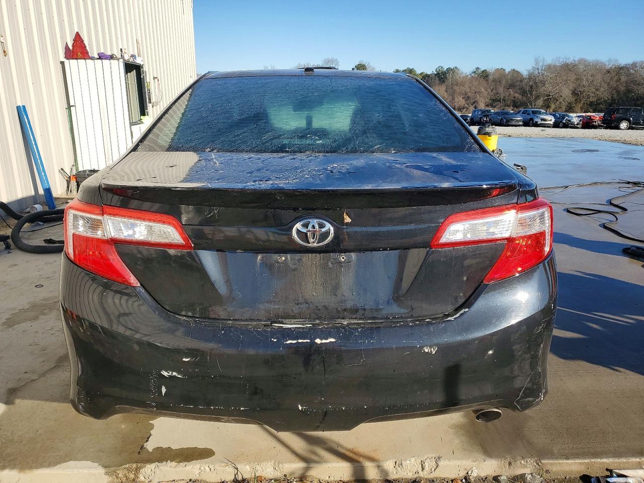 2014 TOYOTA CAMRY