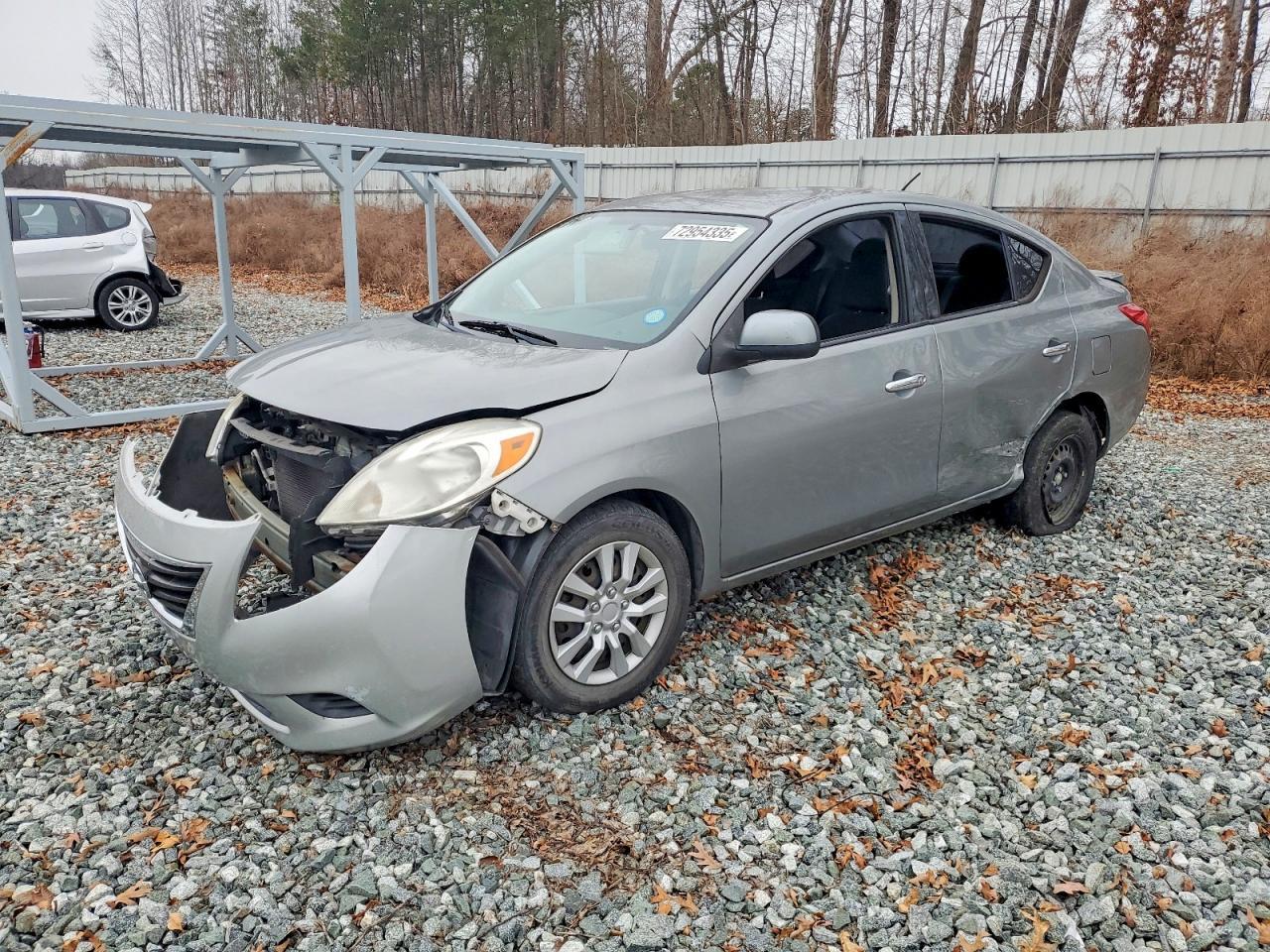 2014 NISSAN VERSA