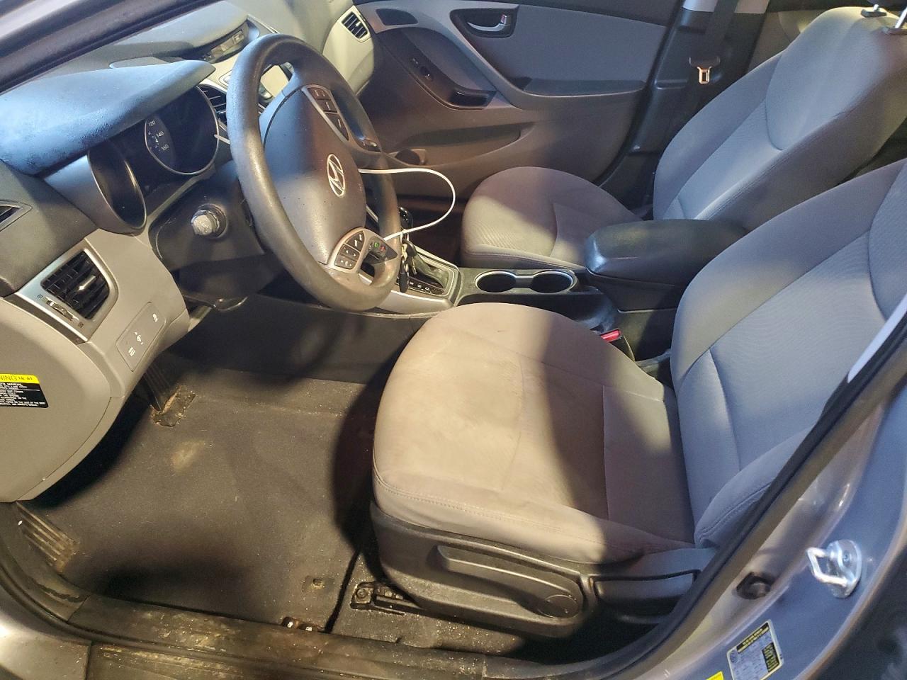 2016 HYUNDAI ELANTRA