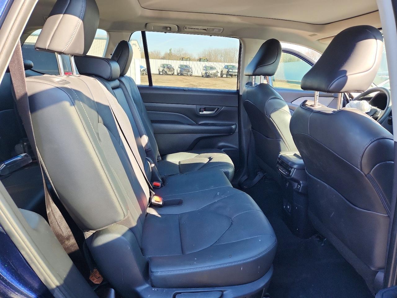2024 TOYOTA HIGHLANDER
