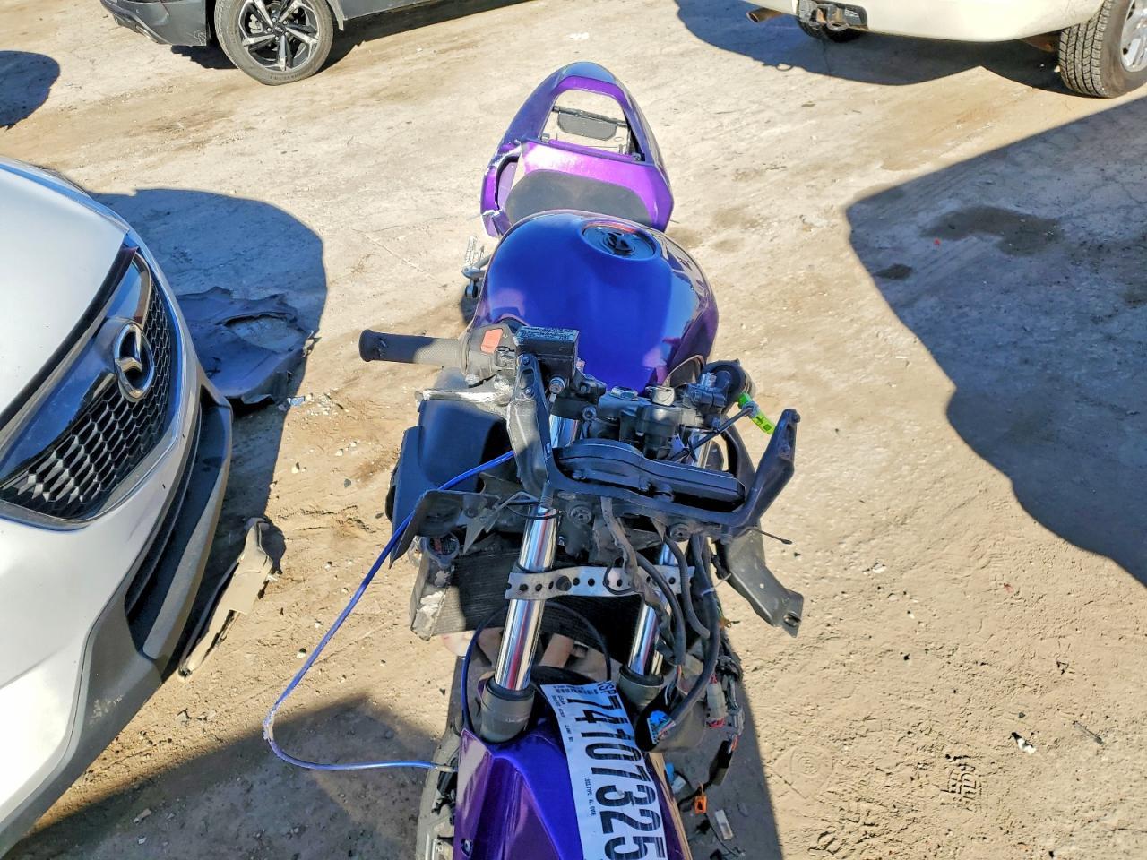 2002 HONDA Cbr600