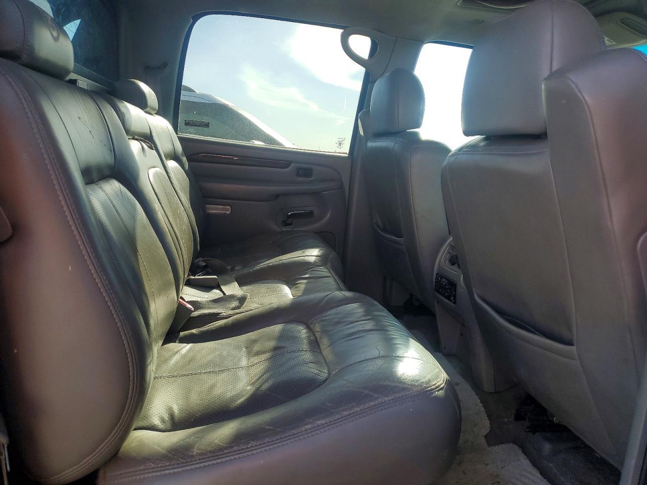 2002 CADILLAC Escalade EXT