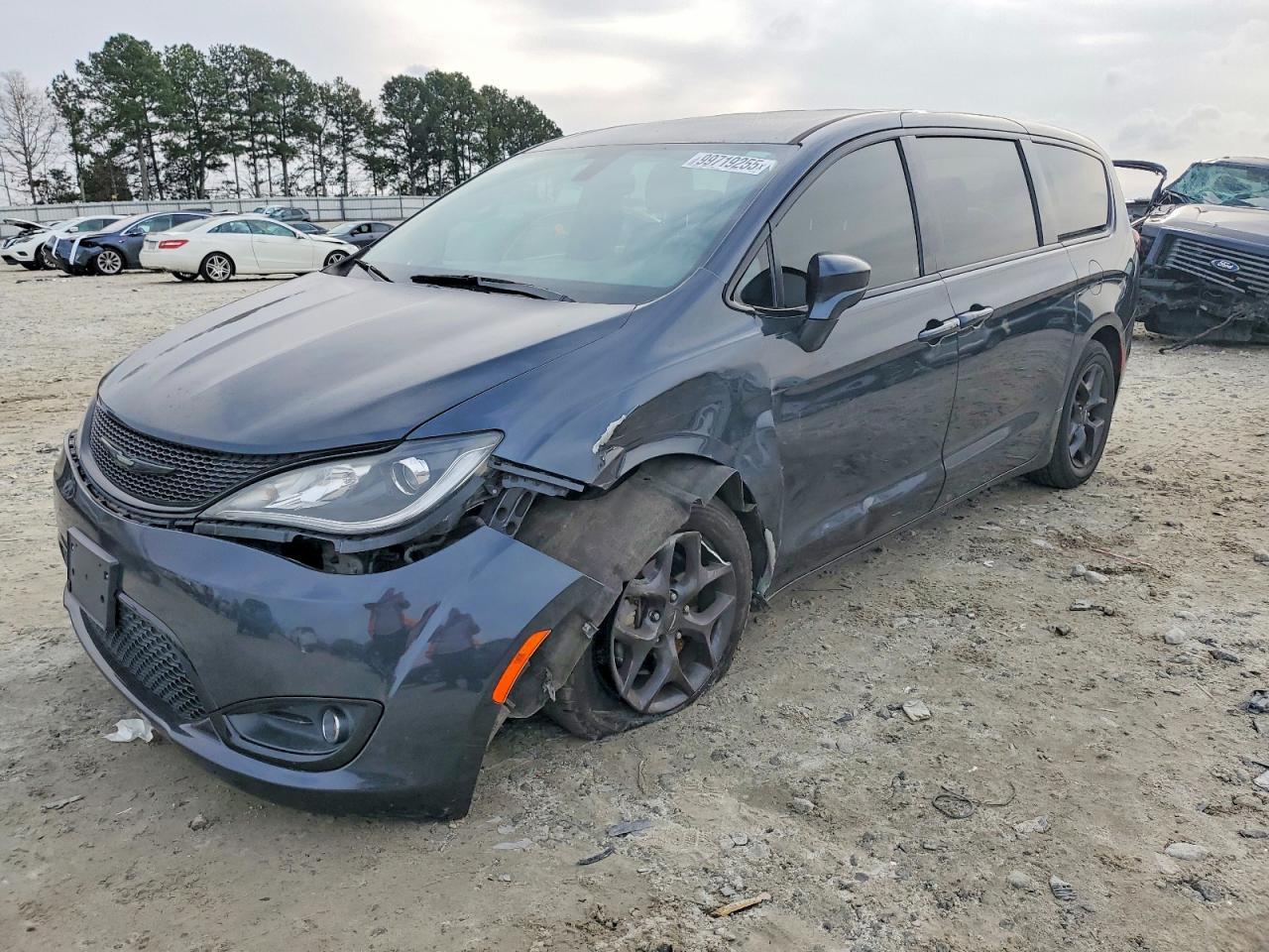 2020 CHRYSLER Pacifica