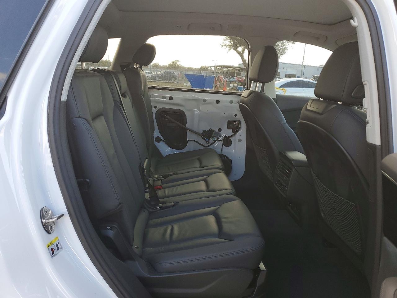 2023 AUDI Q7