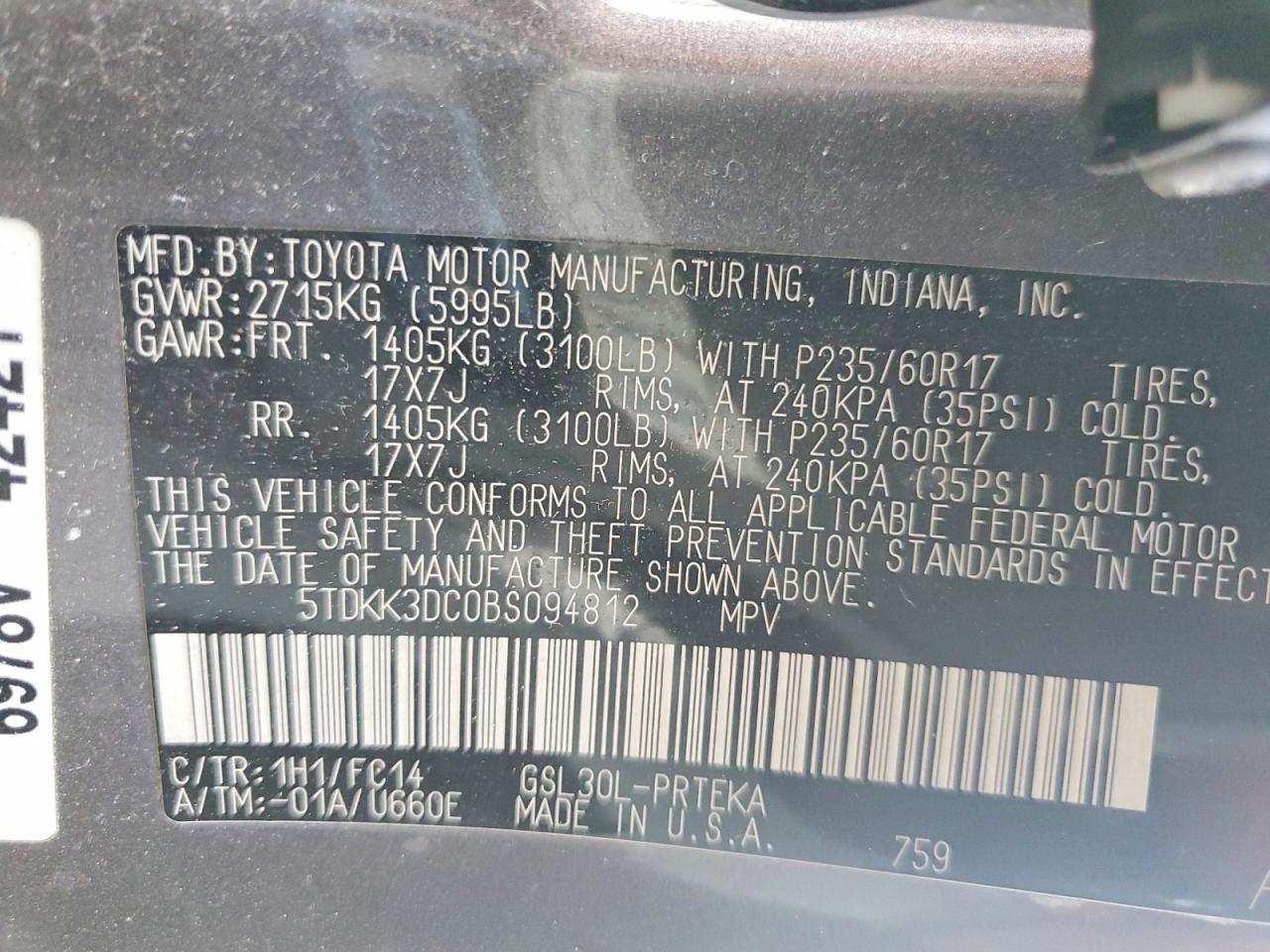2011 TOYOTA SIENNA