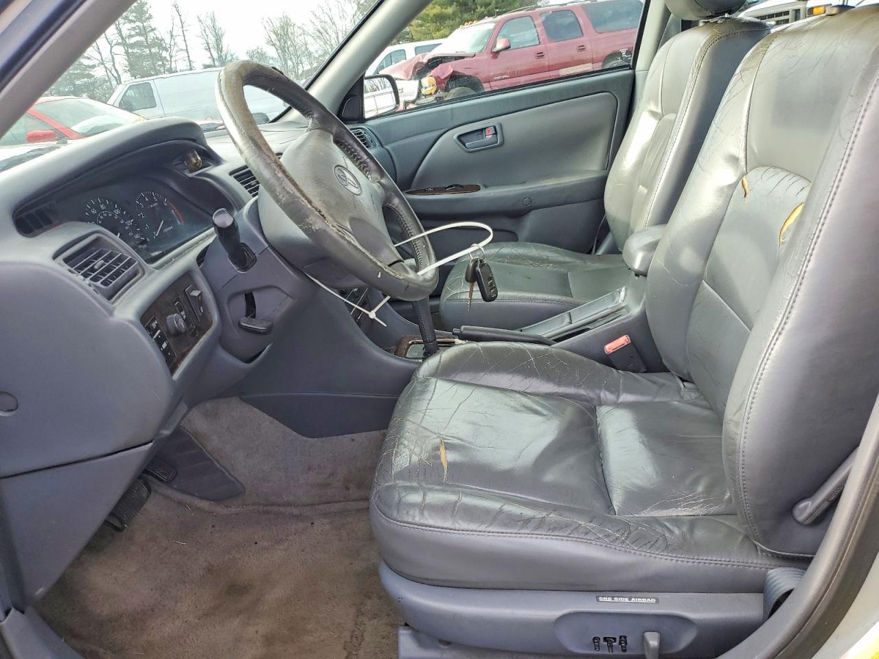2001 TOYOTA CAMRY