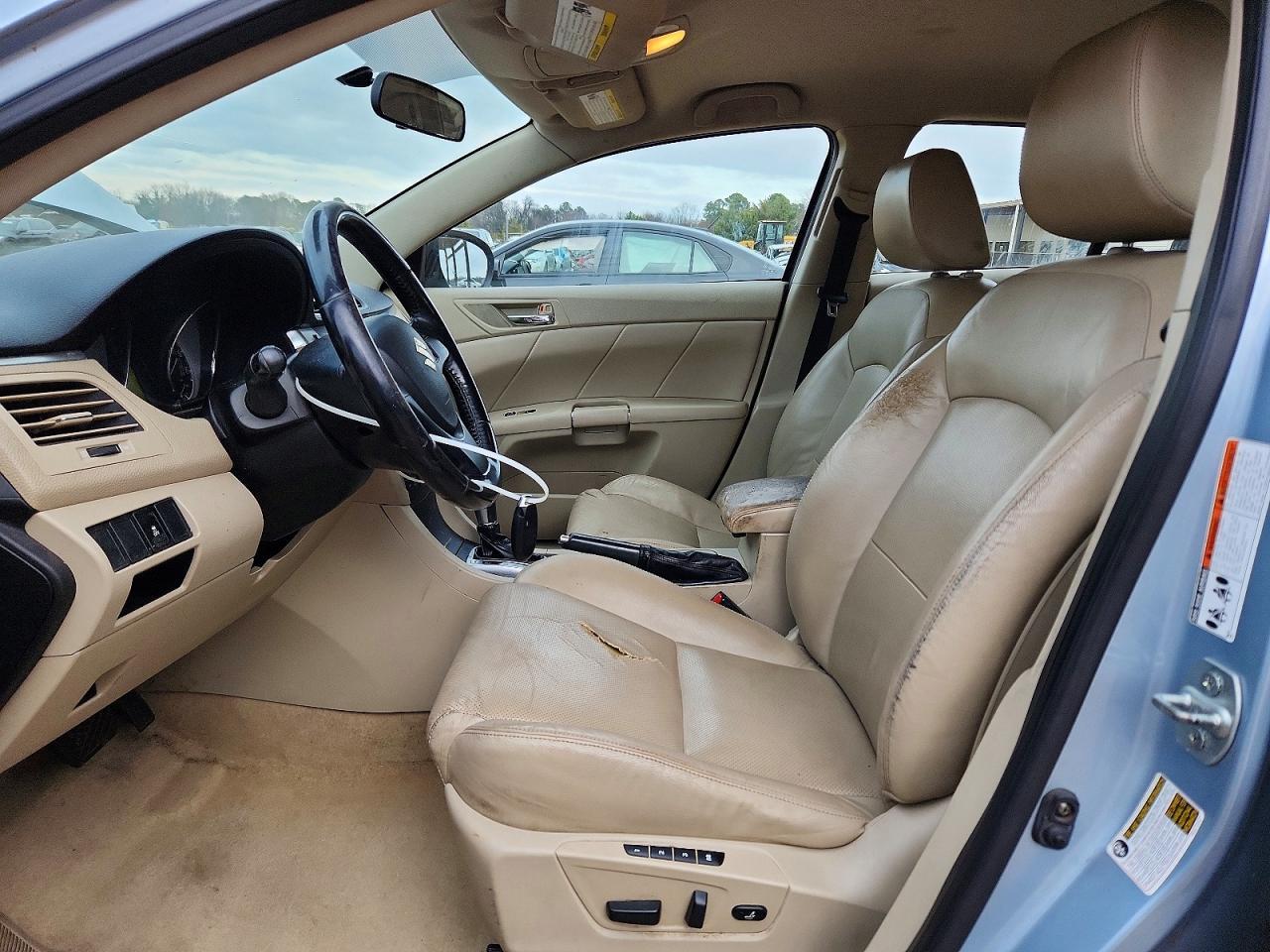 2012 SUZUKI Kizashi