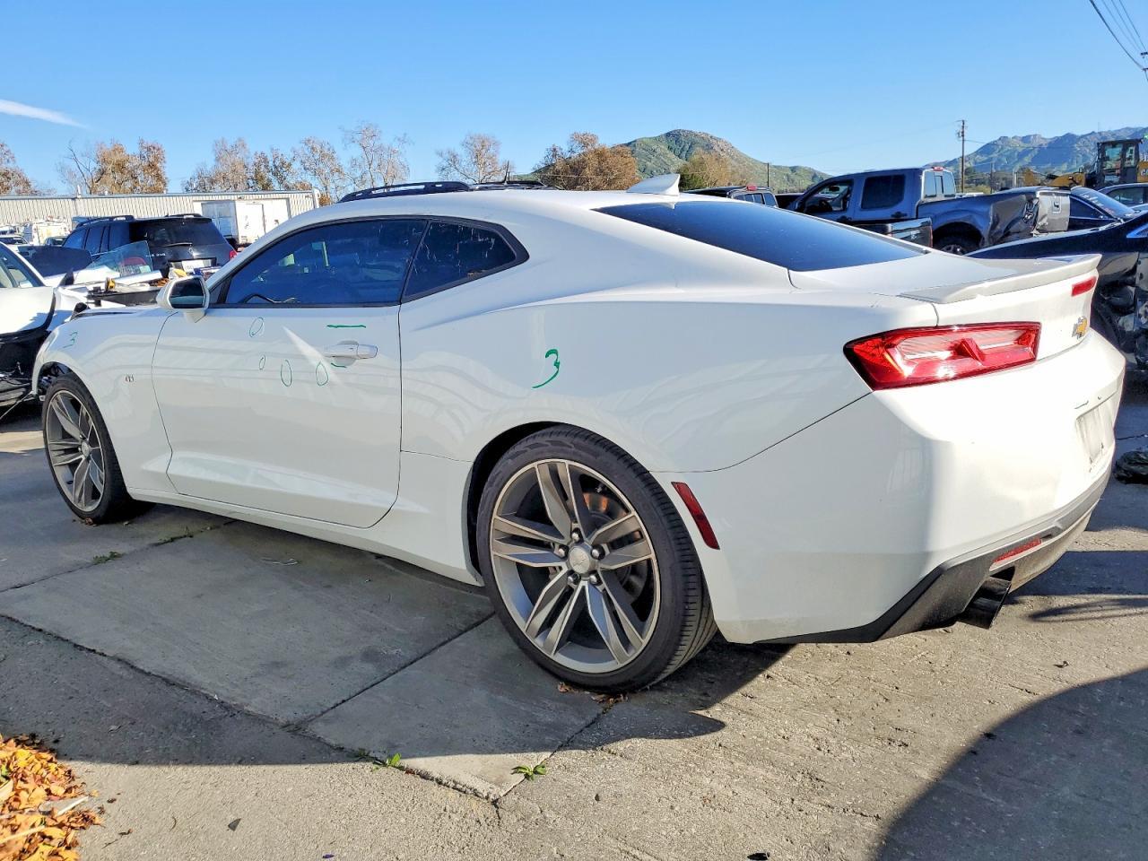 2018 CHEVROLET Camaro