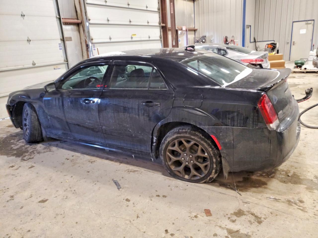 2016 CHRYSLER 300