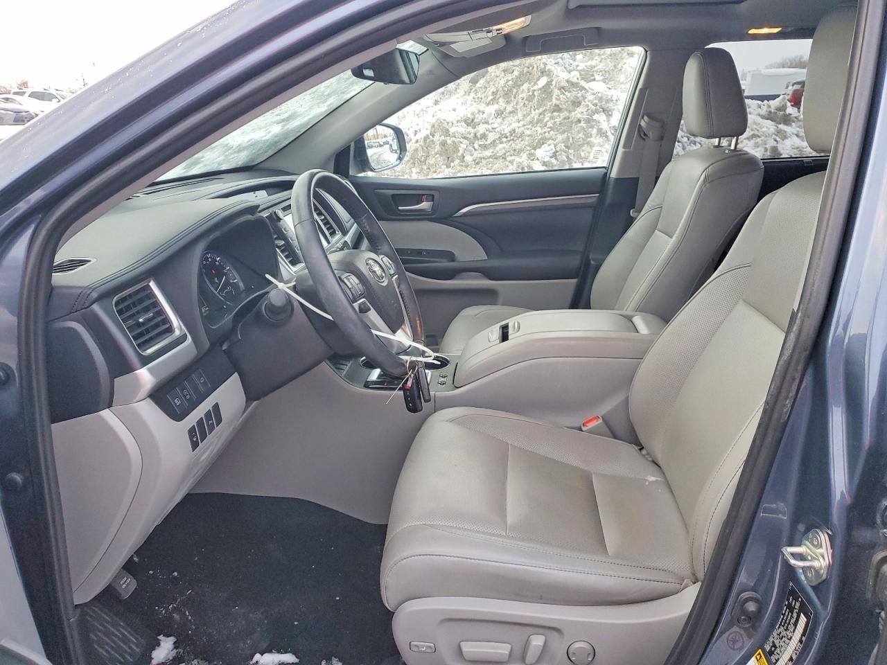 2019 TOYOTA HIGHLANDER