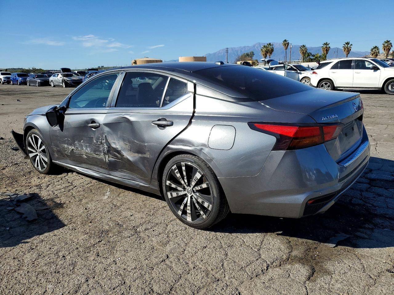 2022 NISSAN ALTIMA
