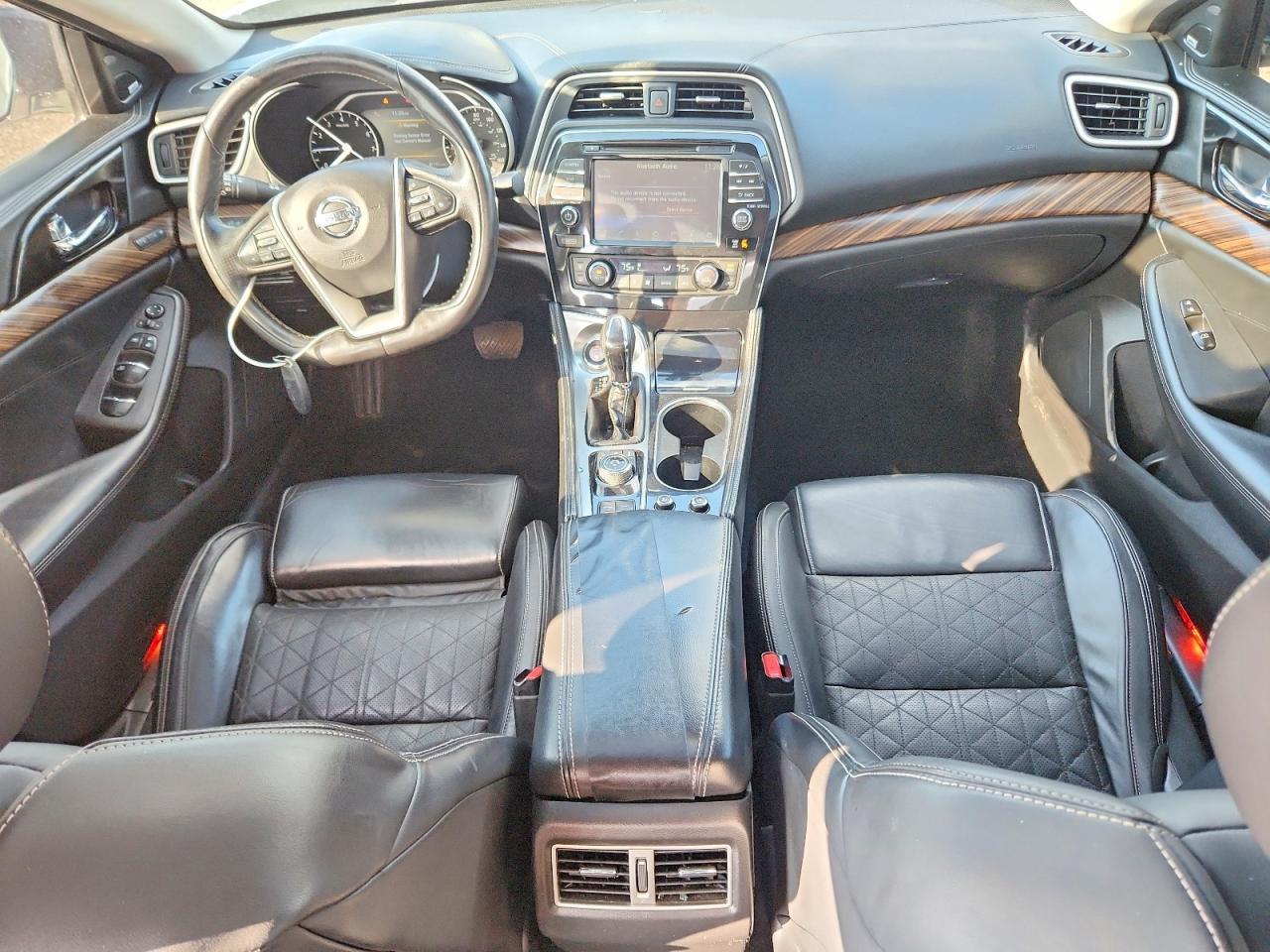 2017 NISSAN Maxima