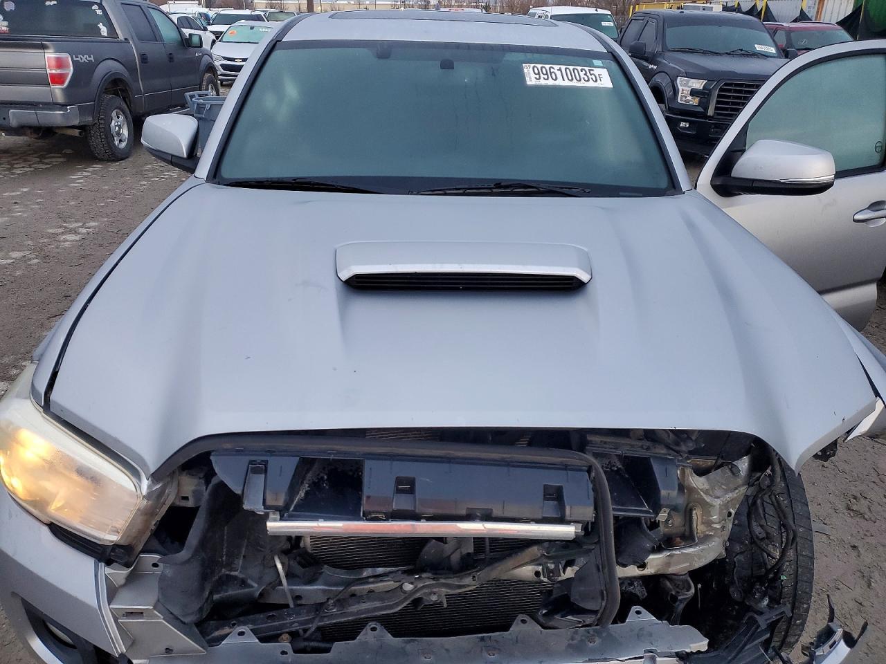 2016 TOYOTA TACOMA