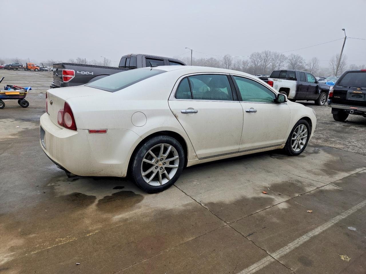 2011 CHEVROLET MALIBU