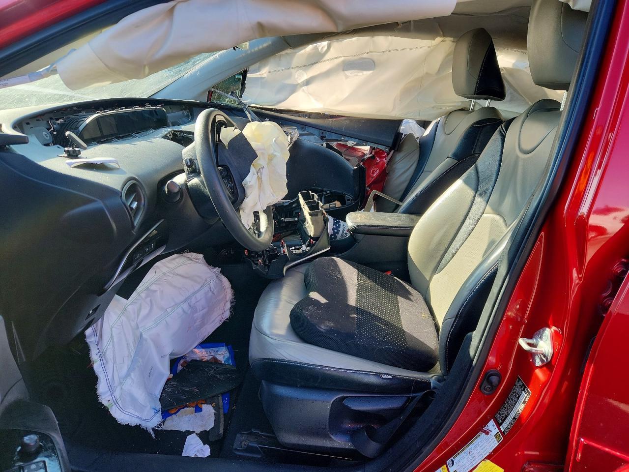 2022 TOYOTA PRIUS