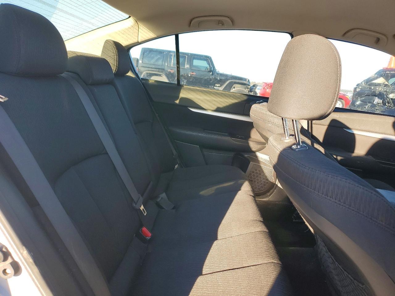 2011 SUBARU Legacy