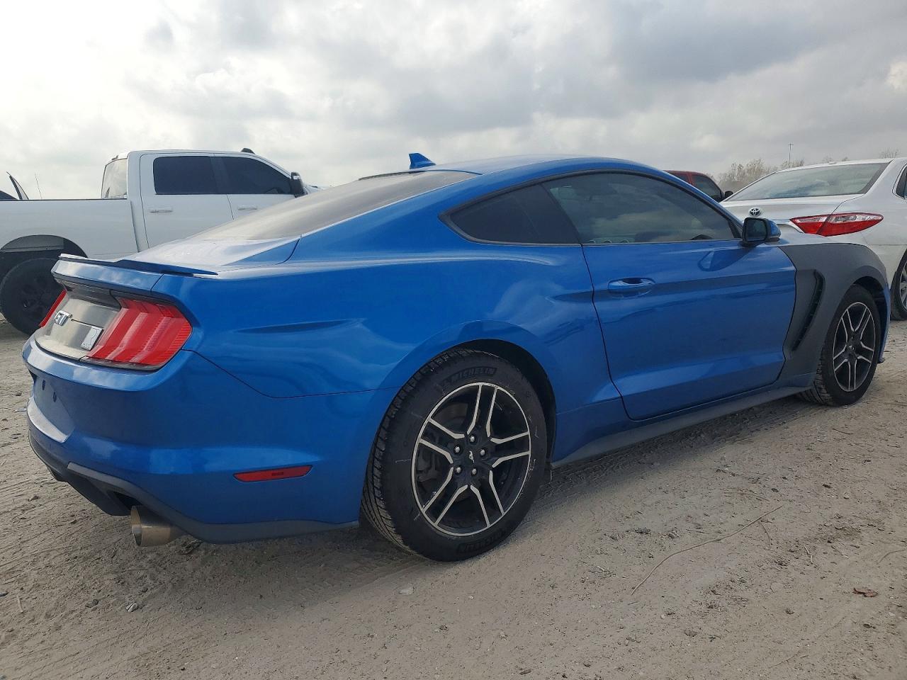 2020 FORD MUSTANG