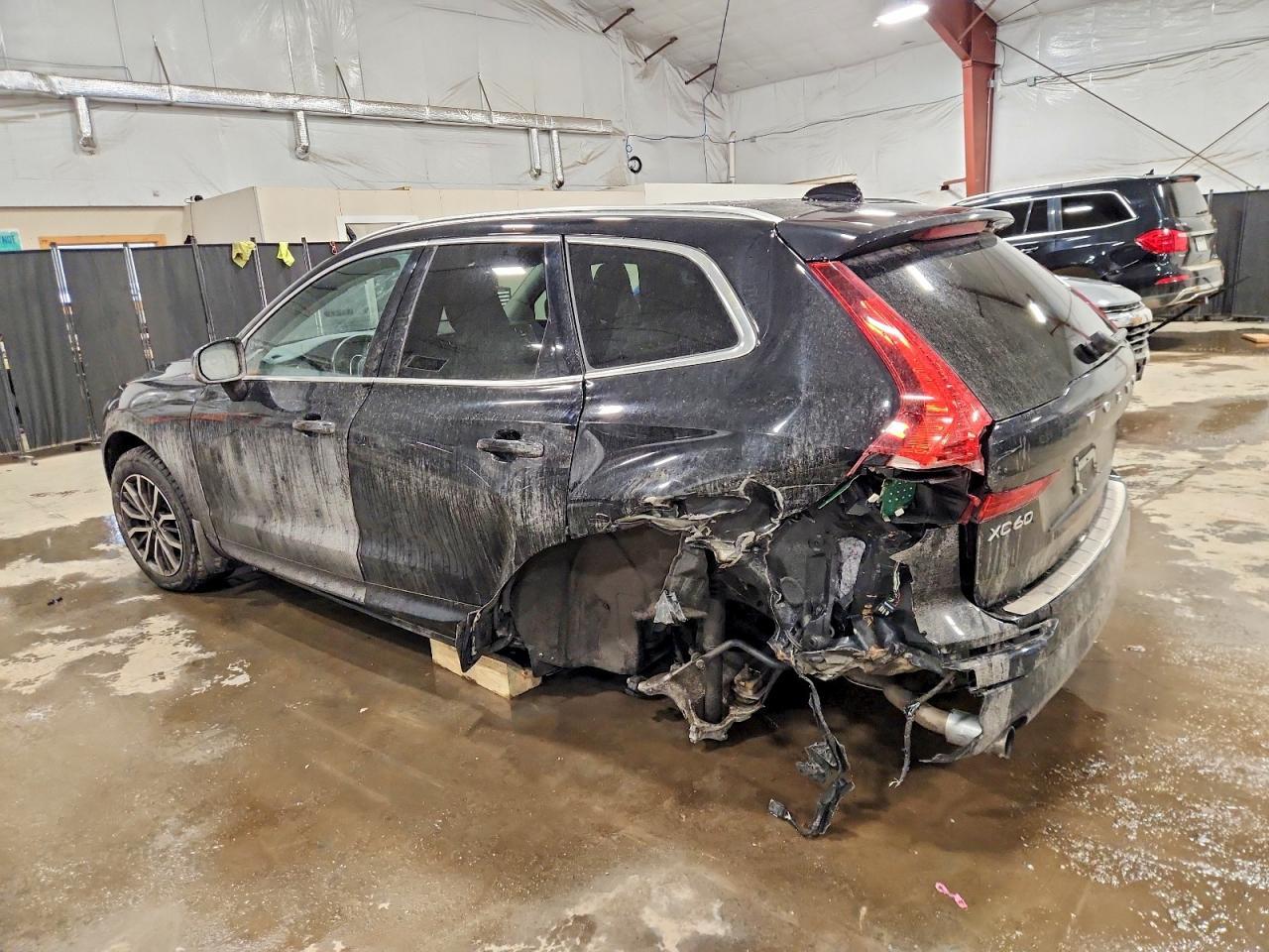 2021 VOLVO XC60