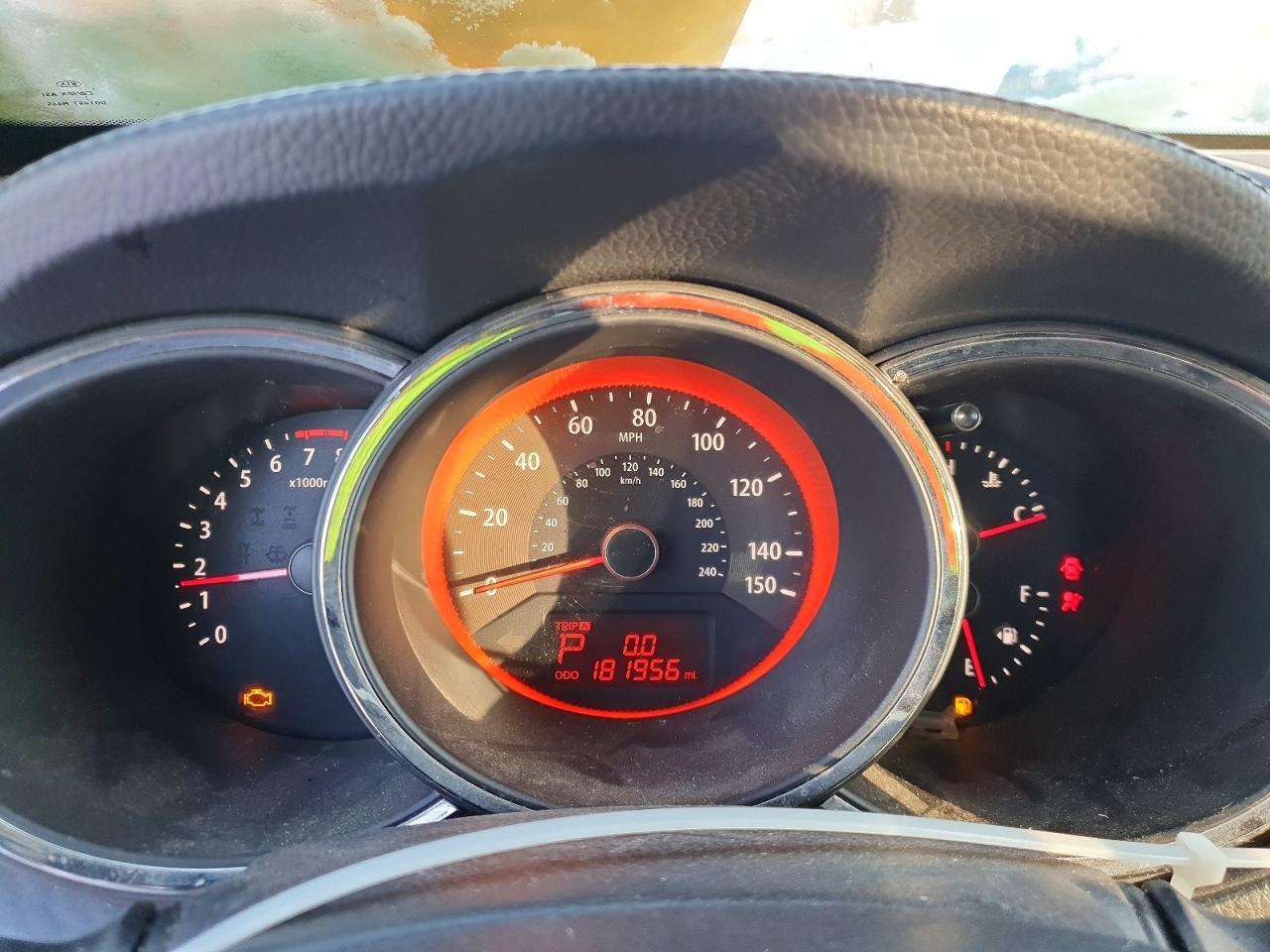 2011 KIA SORENTO