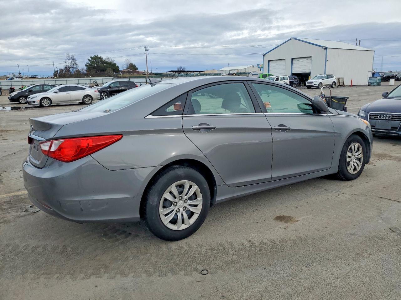 2013 HYUNDAI SONATA