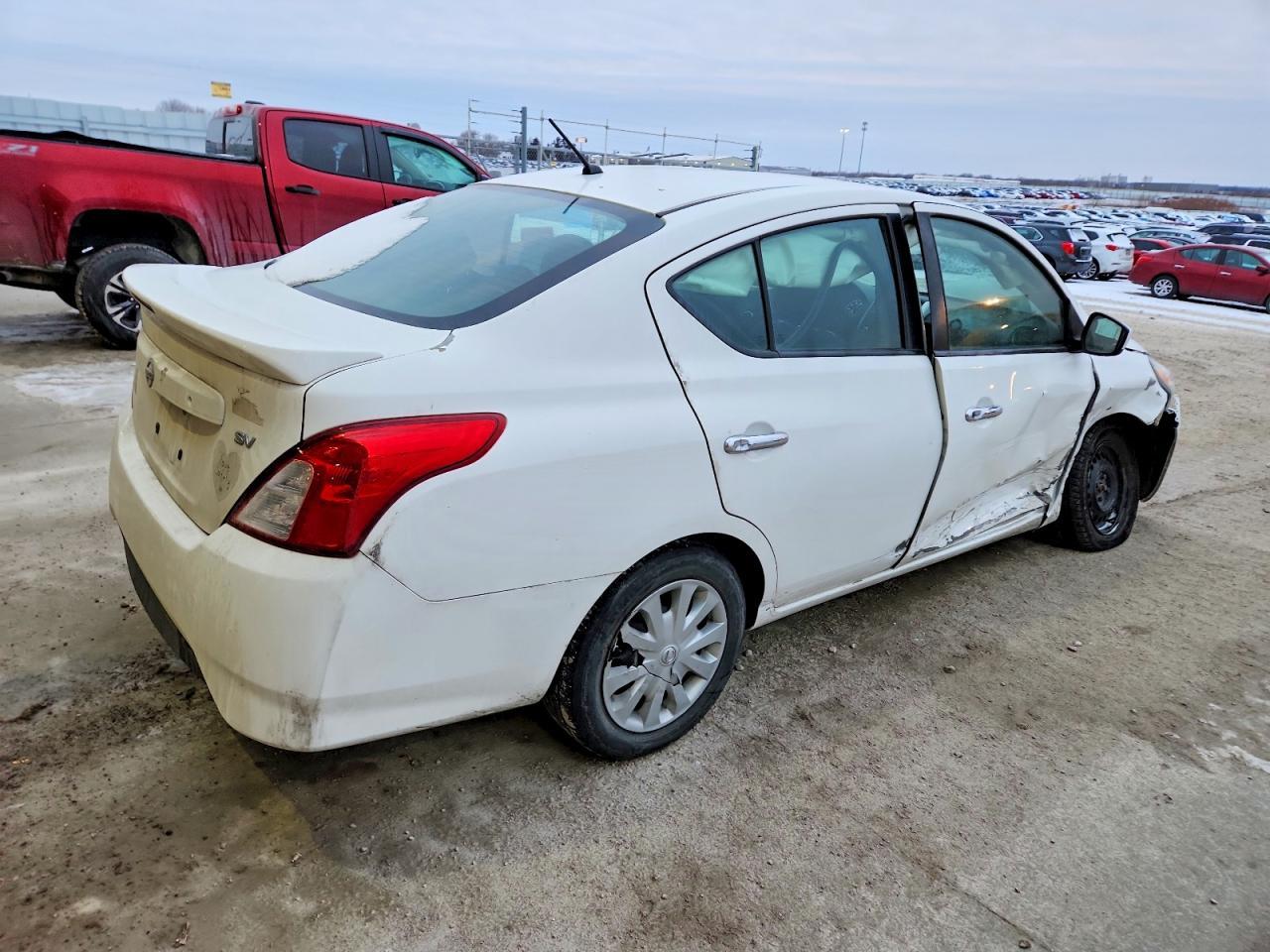 2018 NISSAN VERSA