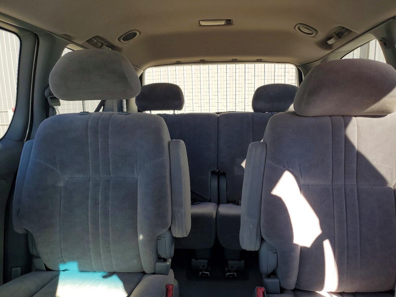 2001 TOYOTA SIENNA