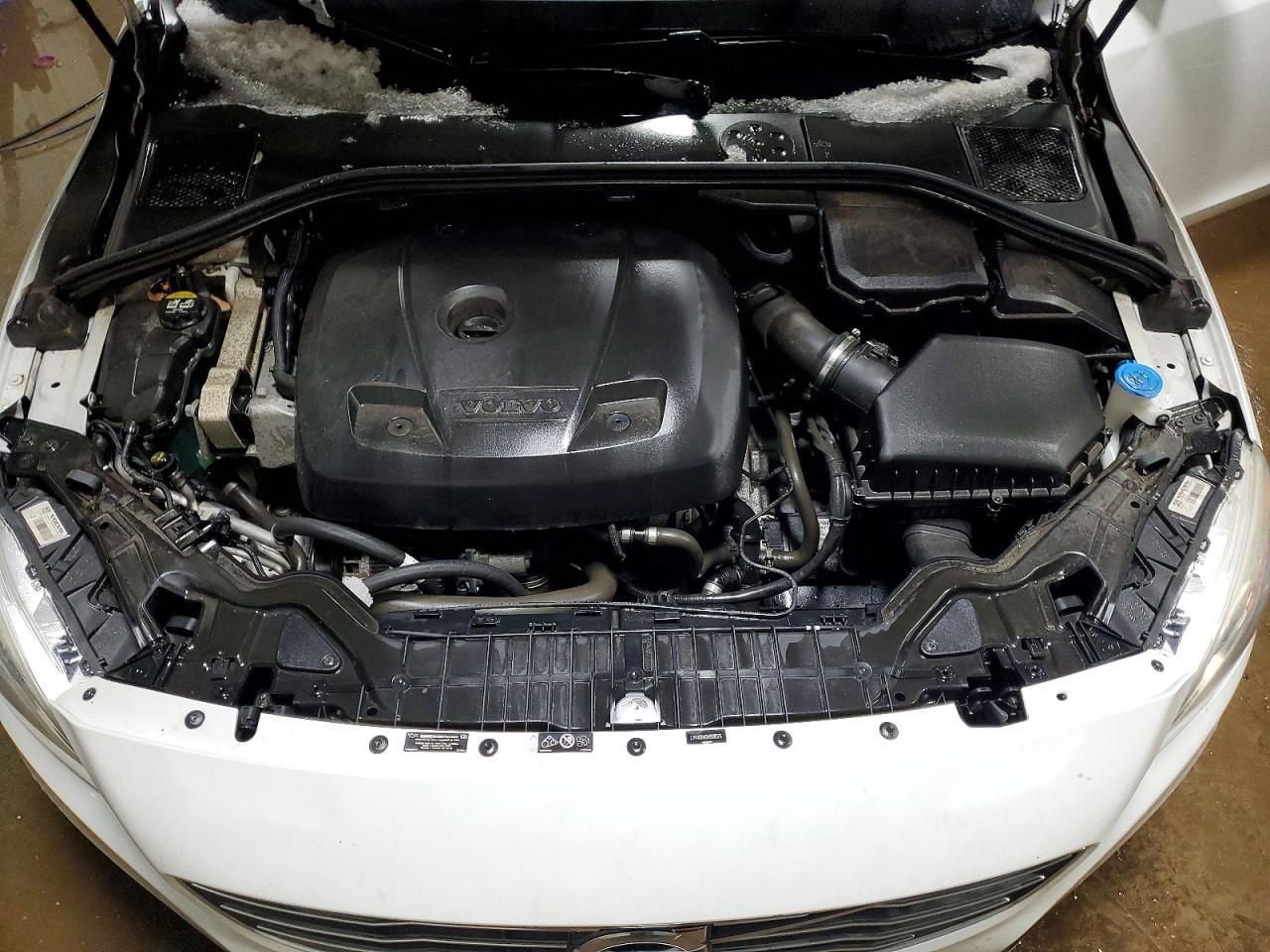2017 VOLVO S60