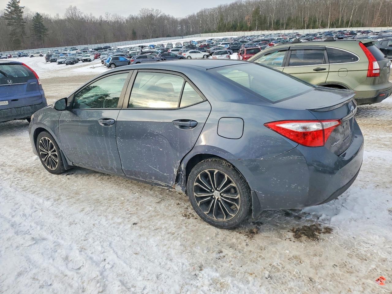 2015 TOYOTA COROLLA