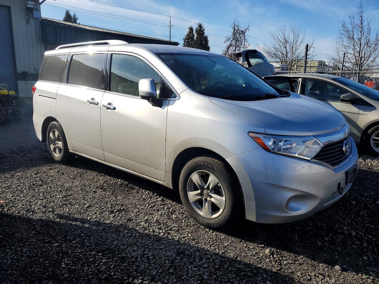 2017 NISSAN Quest
