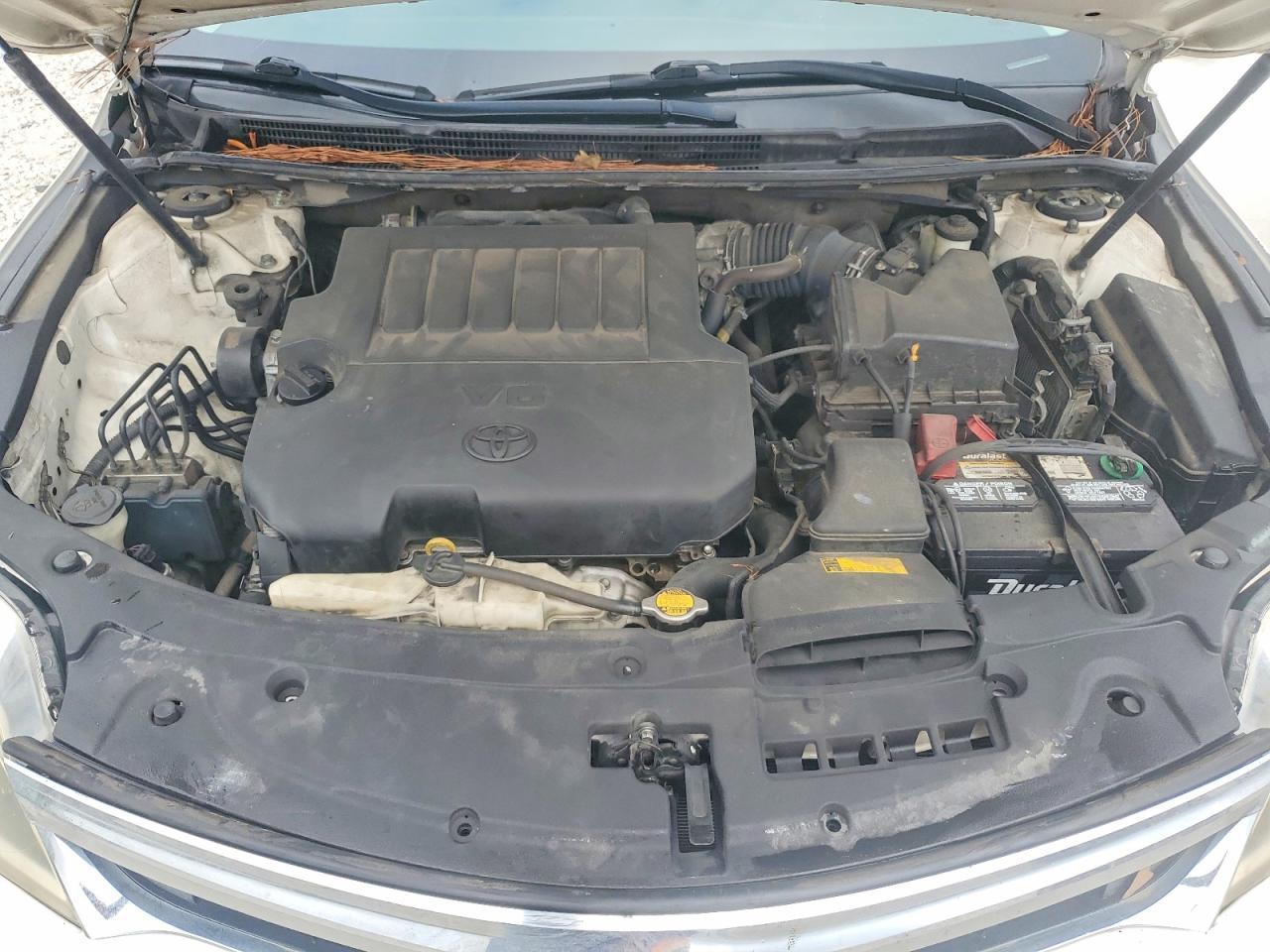 2013 TOYOTA Avalon