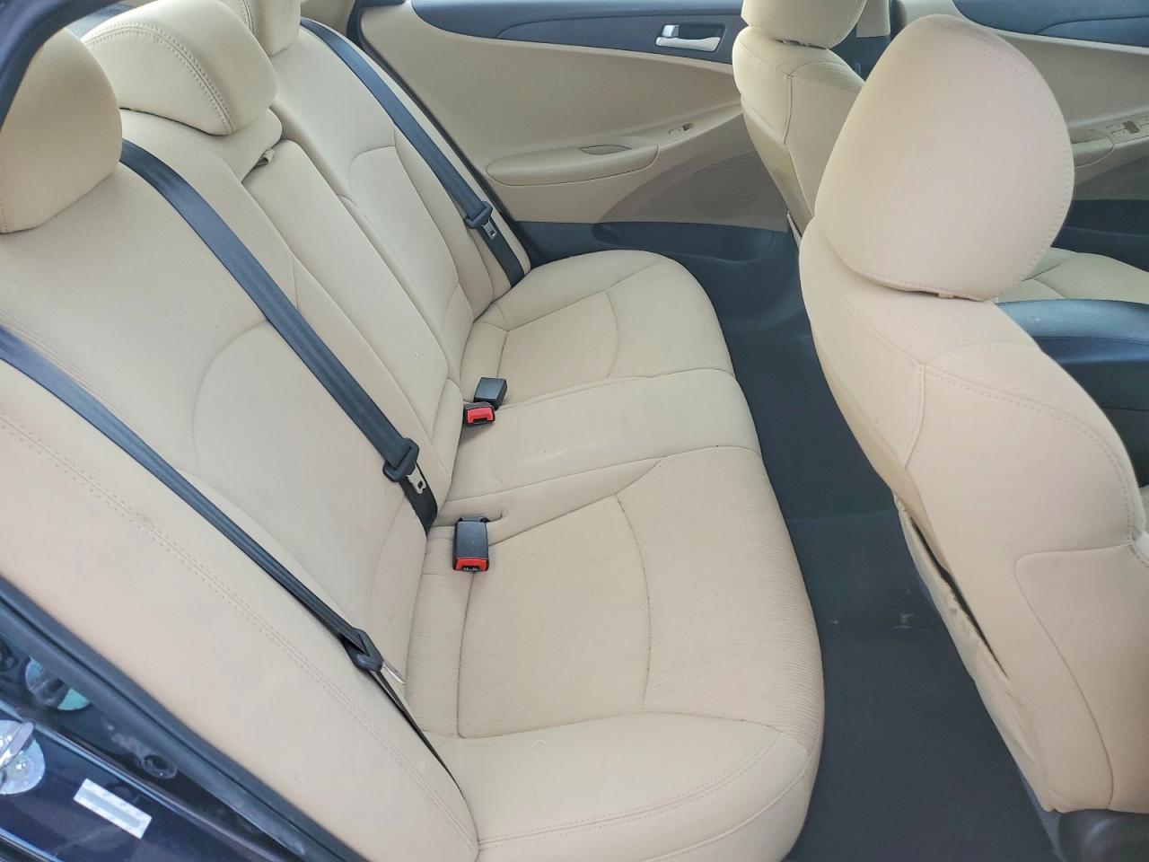 2011 HYUNDAI SONATA