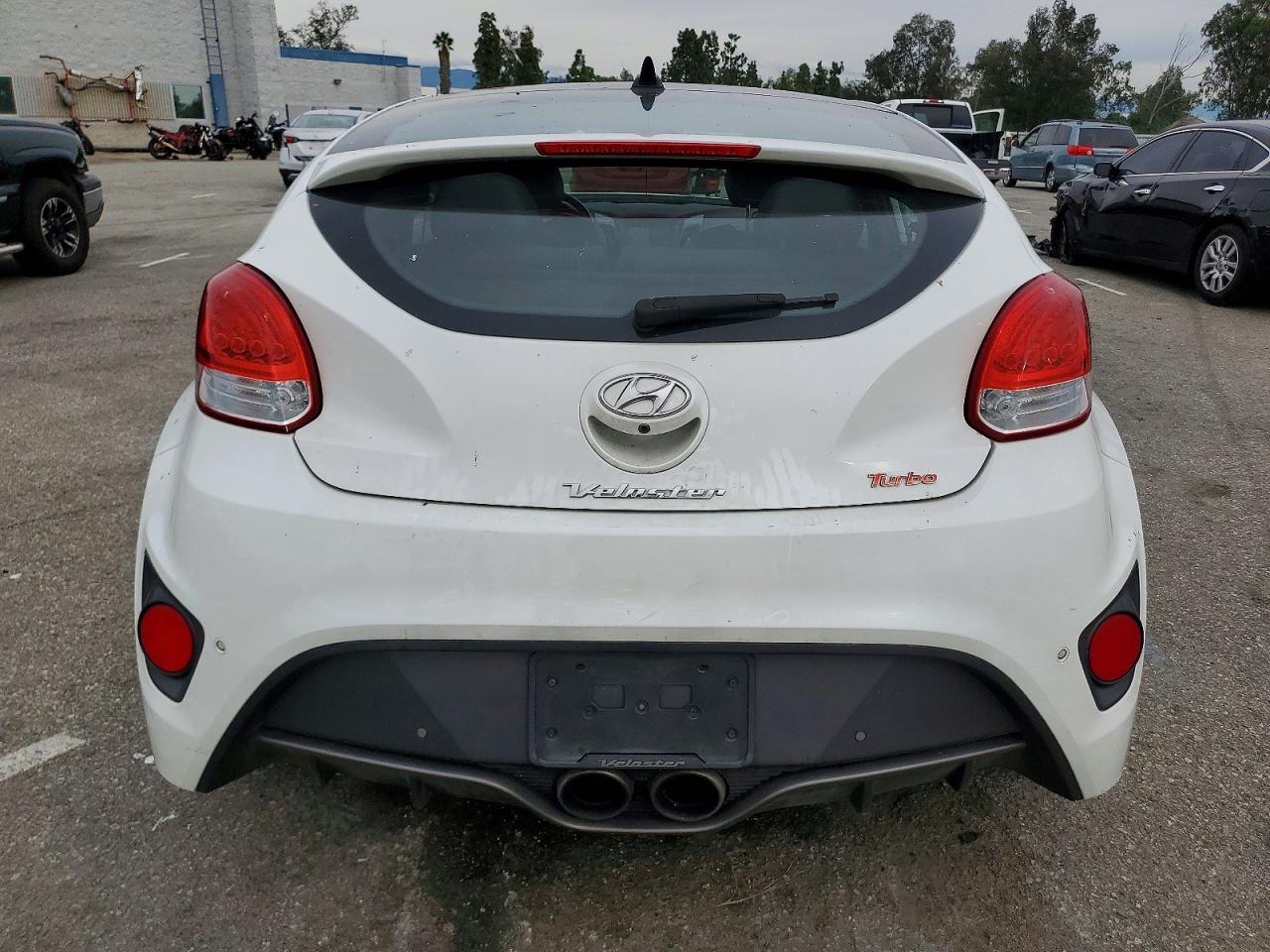 2016 HYUNDAI VELOSTER
