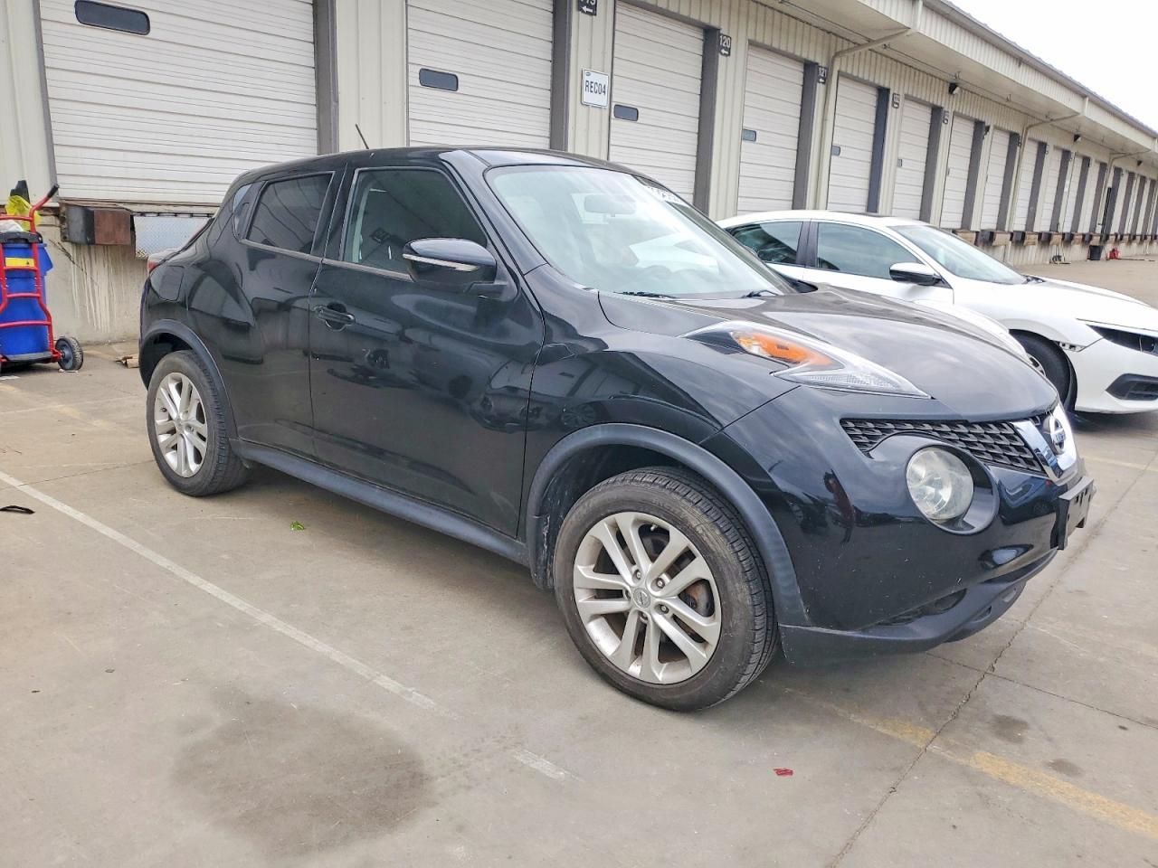 2016 NISSAN Juke