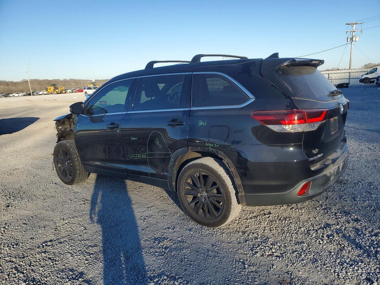 2019 TOYOTA HIGHLANDER