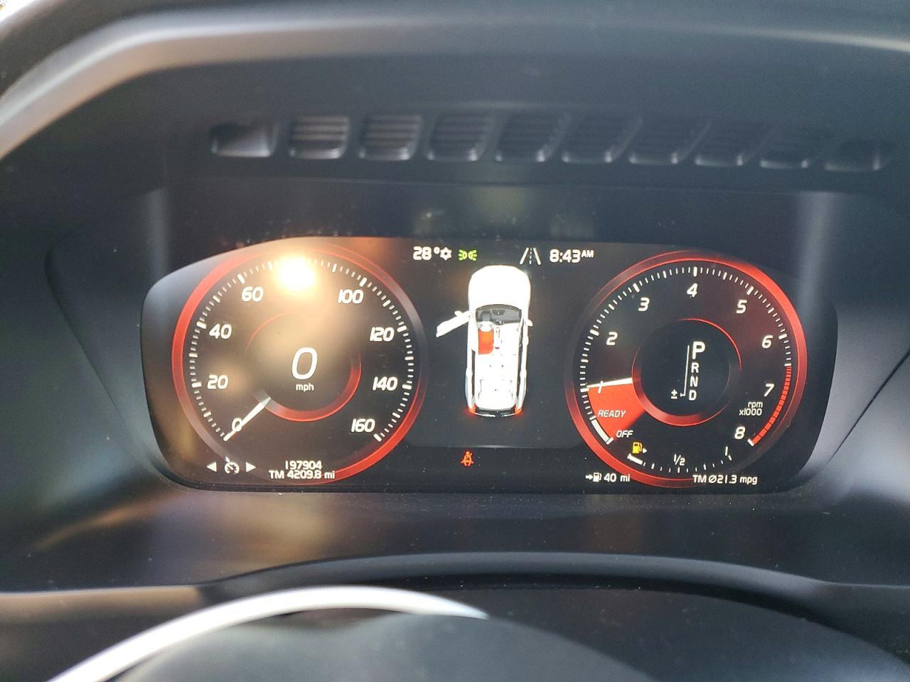2017 VOLVO XC90