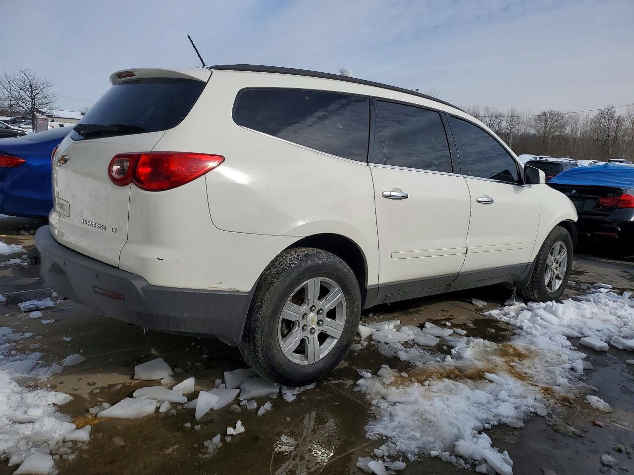 2011 CHEVROLET TRAVERSE
